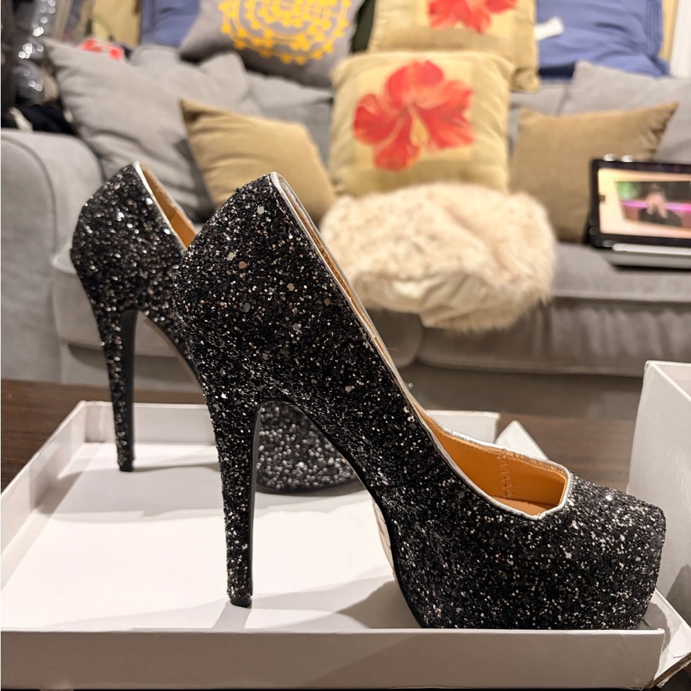 Glitter Platform Peep-Toe High Heels - Black